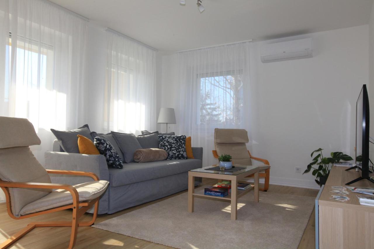 Paskal-Lux Apartments With Free Parking And Ac Budapest Exterior foto