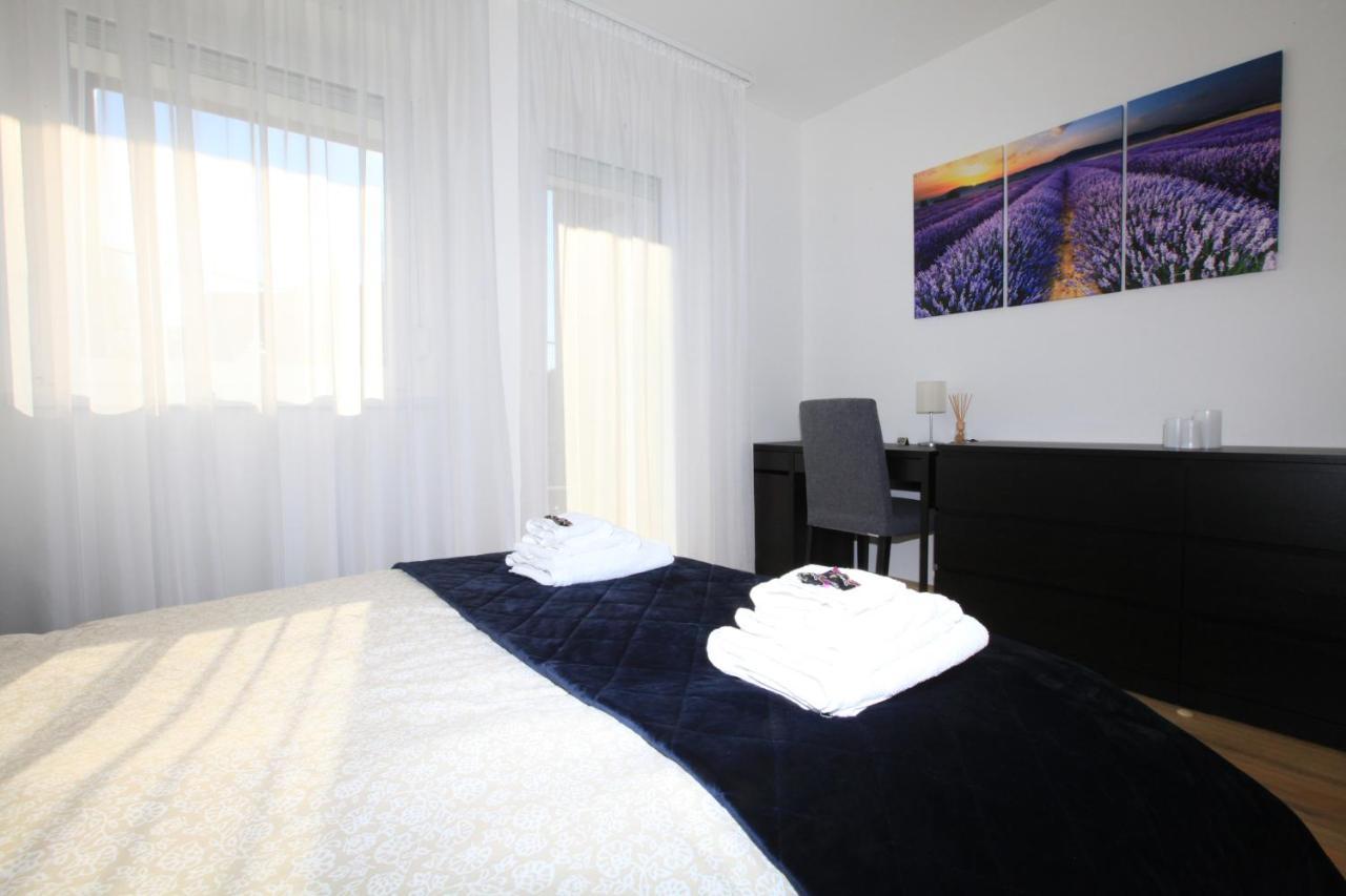 Paskal-Lux Apartments With Free Parking And Ac Budapest Exterior foto