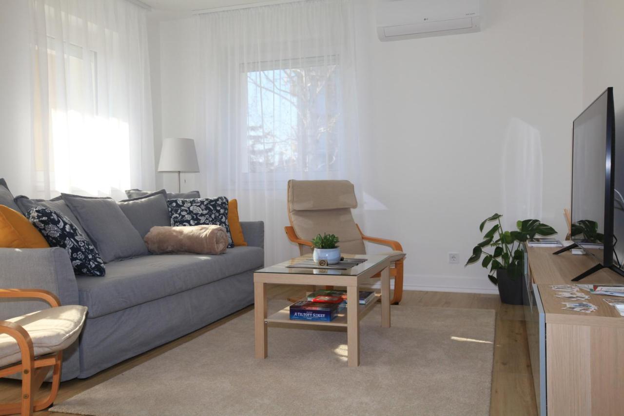 Paskal-Lux Apartments With Free Parking And Ac Budapest Exterior foto