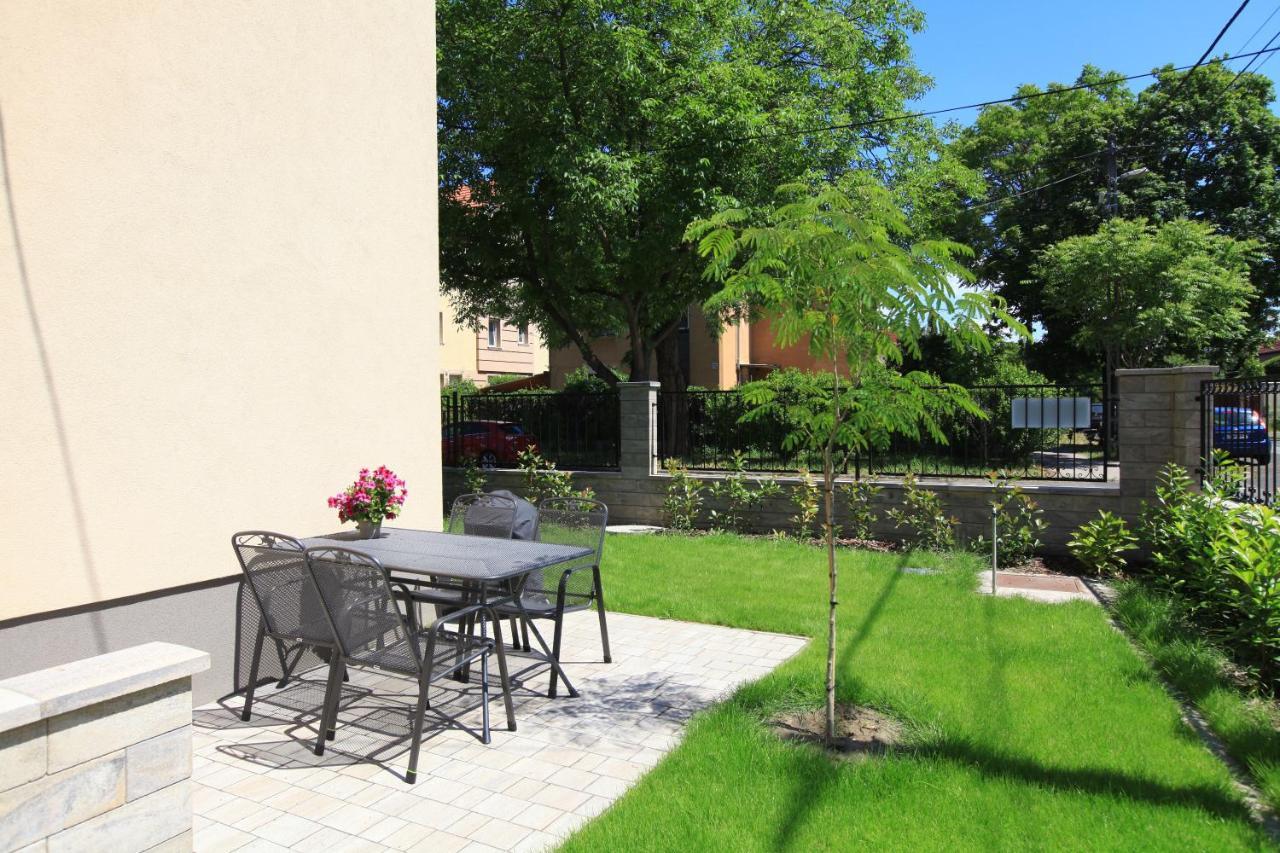 Paskal-Lux Apartments With Free Parking And Ac Budapest Exterior foto