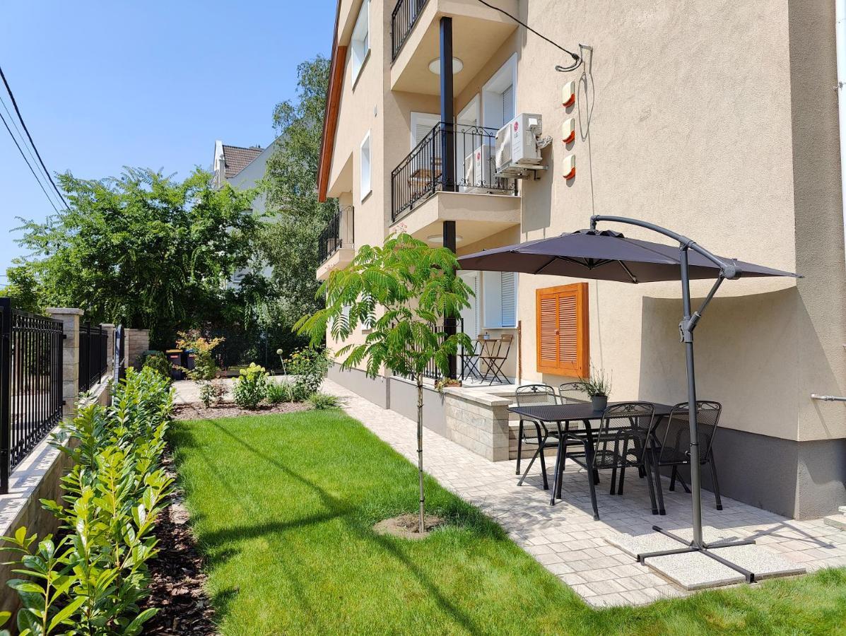 Paskal-Lux Apartments With Free Parking And Ac Budapest Exterior foto